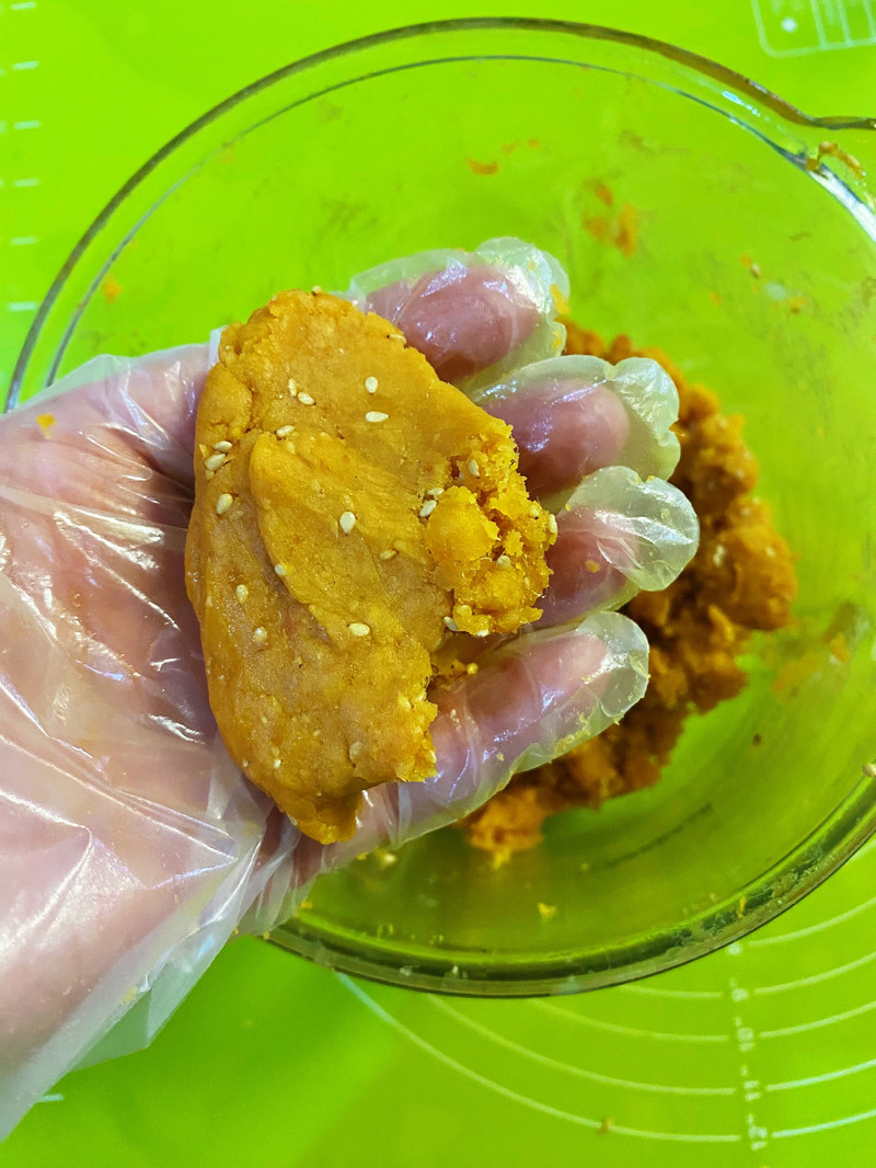 自制蛋黄肉松馅—绵软拉丝，嘎嘎香！