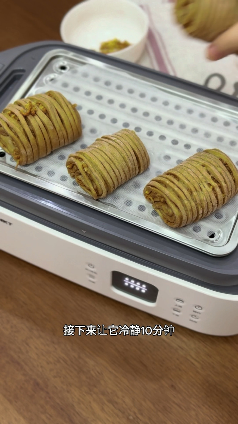 家庭版免揉面！露思同款红糖肉松花卷，超简单！