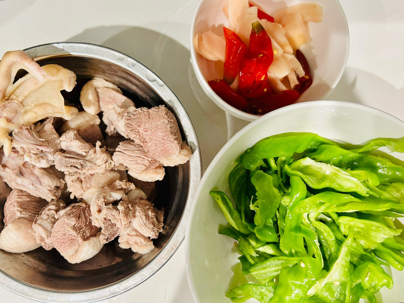 泡仔姜烧鸭