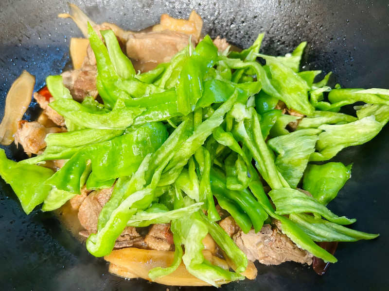 泡仔姜烧鸭