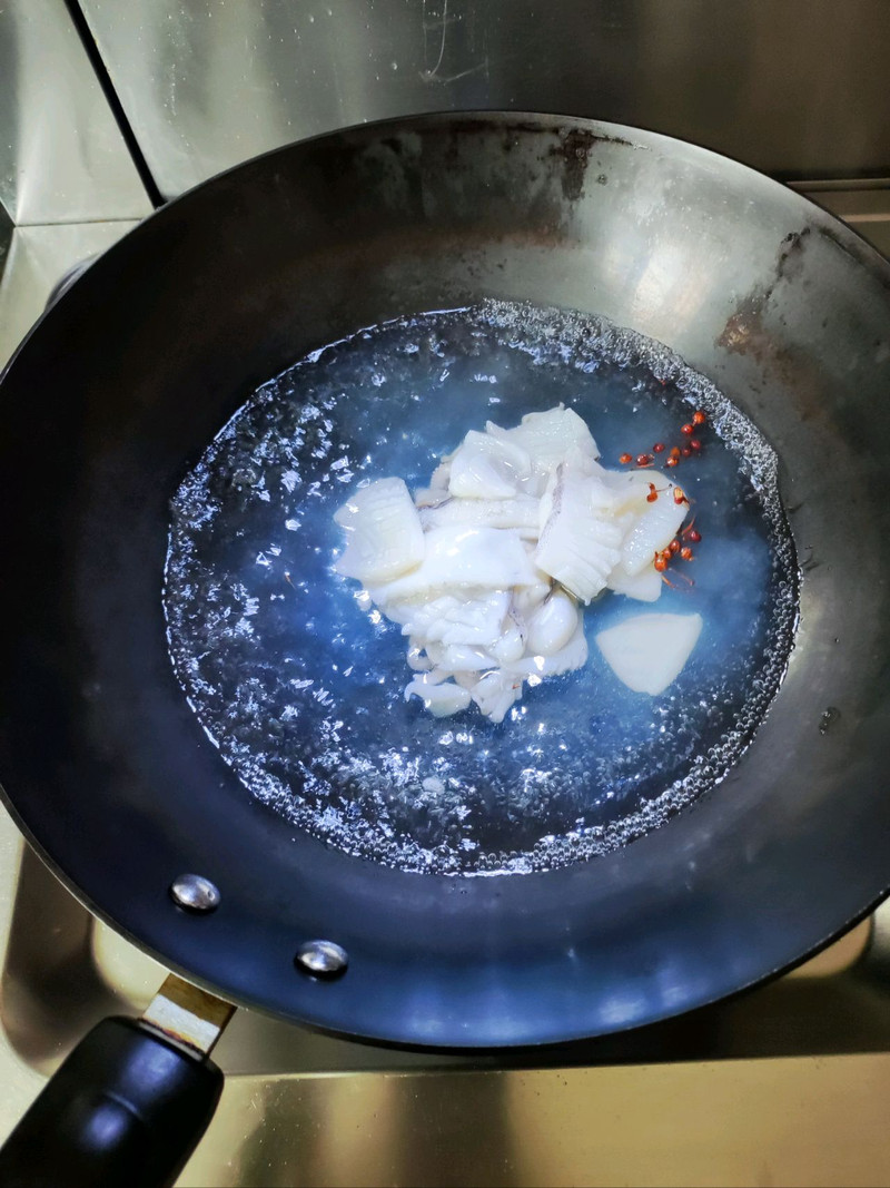 墨鱼炒菜椒