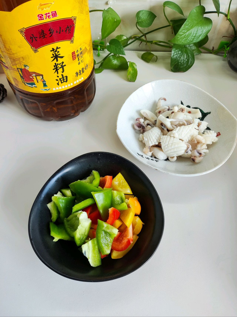 墨鱼炒菜椒