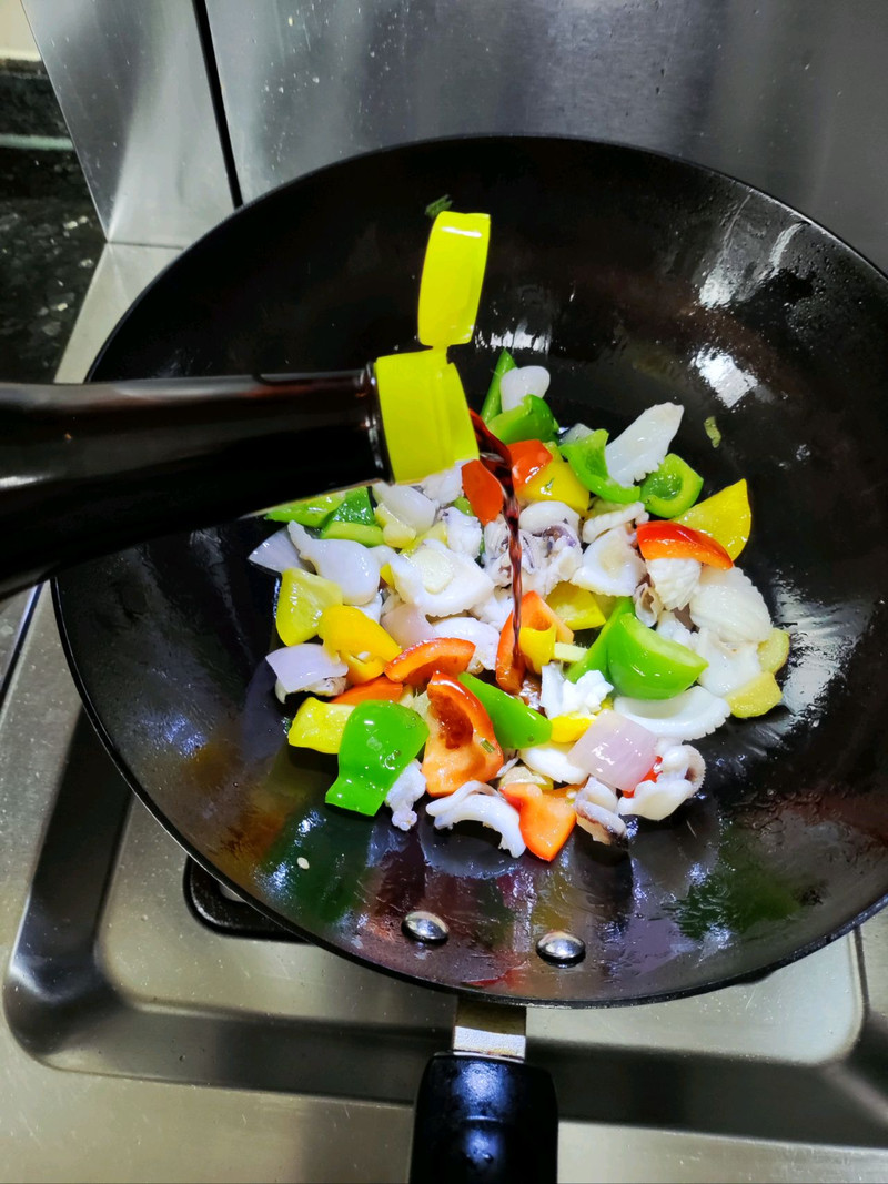 墨鱼炒菜椒
