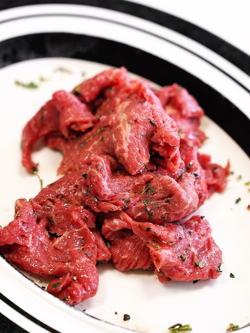茶树菇香煎嫩牛肉