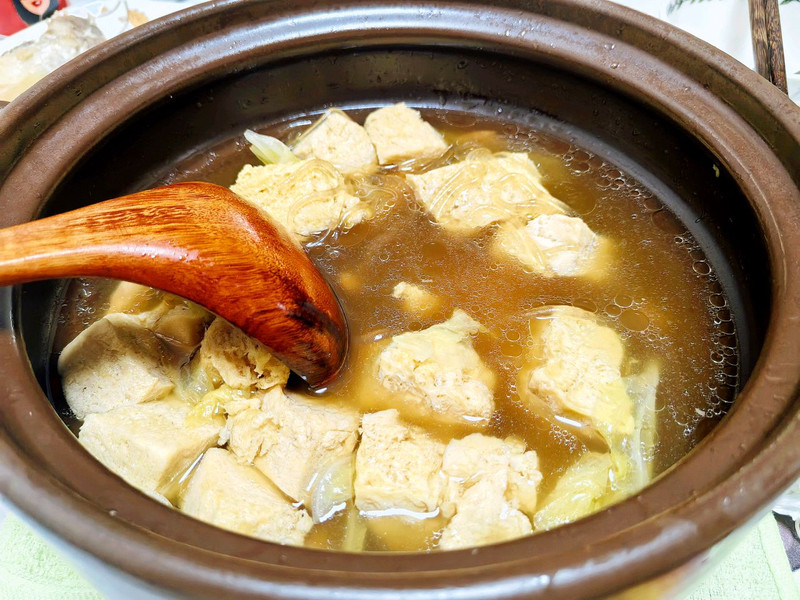 大棒骨白菜炖冻豆腐