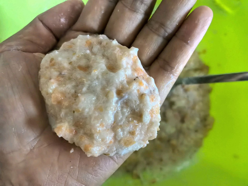鳕鱼时蔬饼