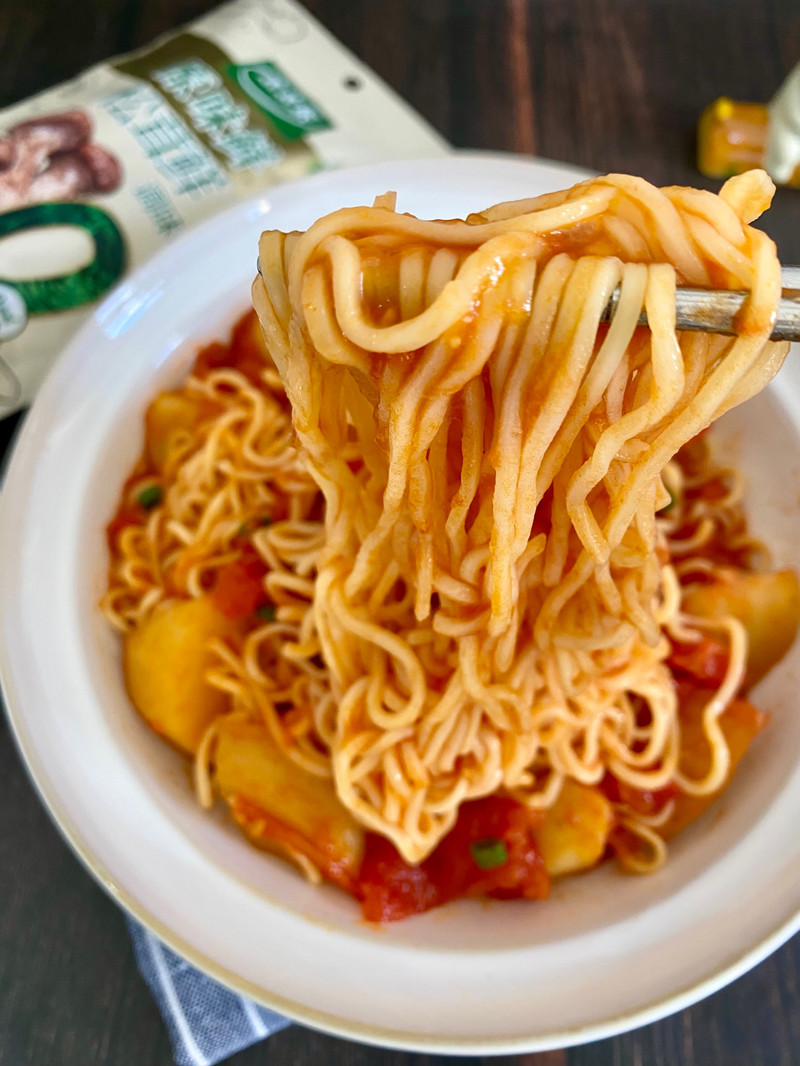 番茄土豆焖面