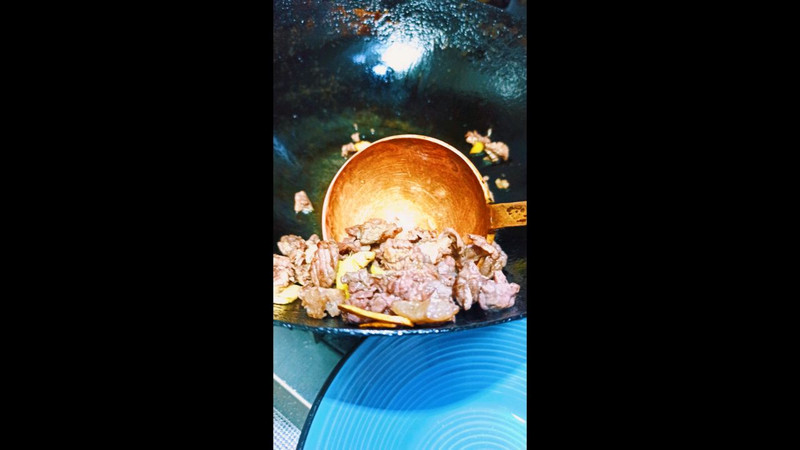 折耳根拌牛肉