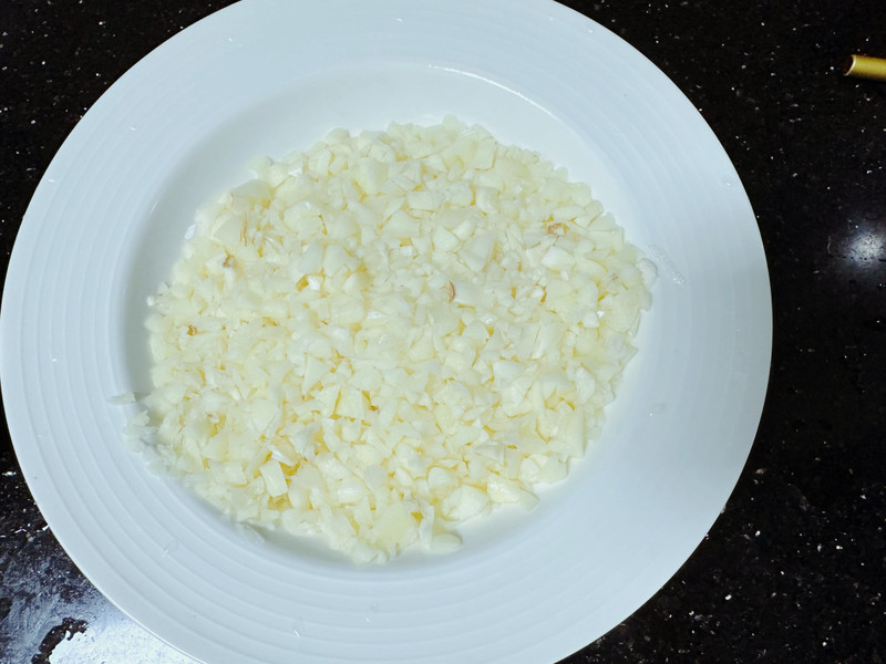 千里香，黑葱油