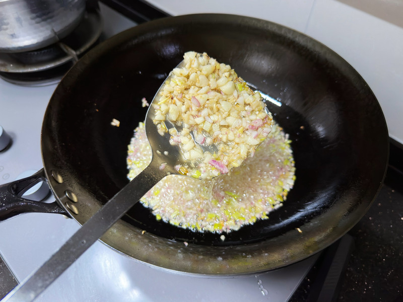 千里香，黑葱油