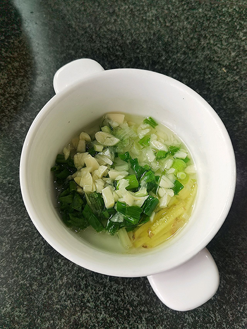 低脂减脂餐-葱油手撕鸡