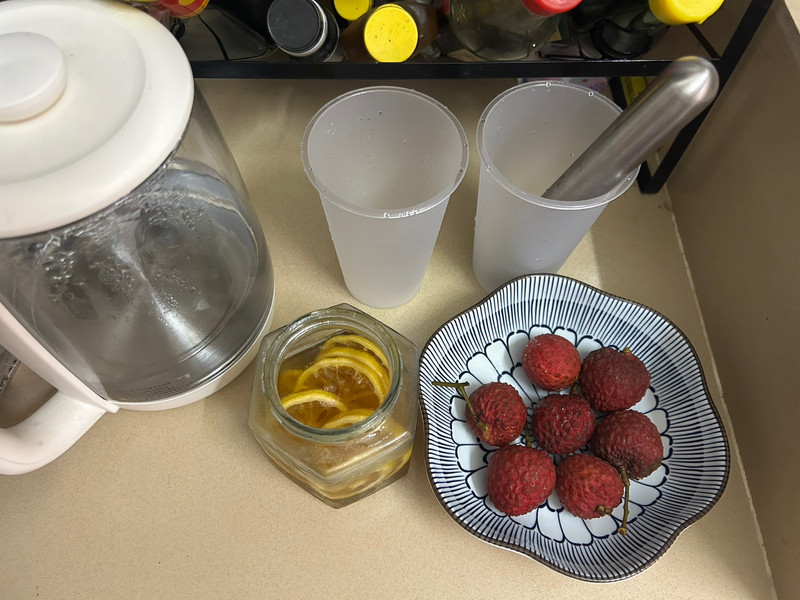 夏日限定：荔枝柠檬蜂蜜雪碧饮