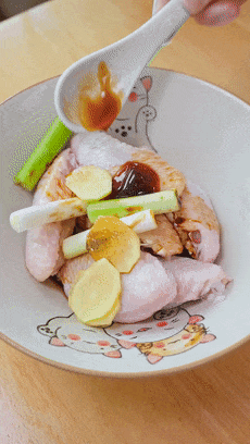【宝宝辅食】香菇鸡翅焖饭
