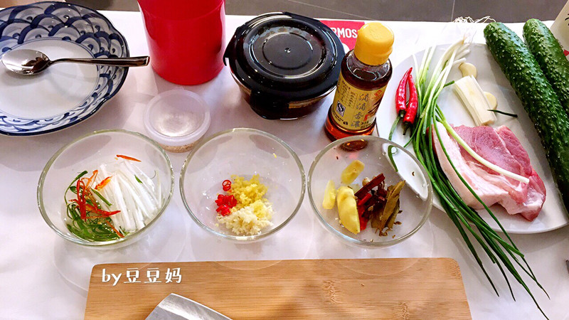 经典川菜之蒜泥白肉