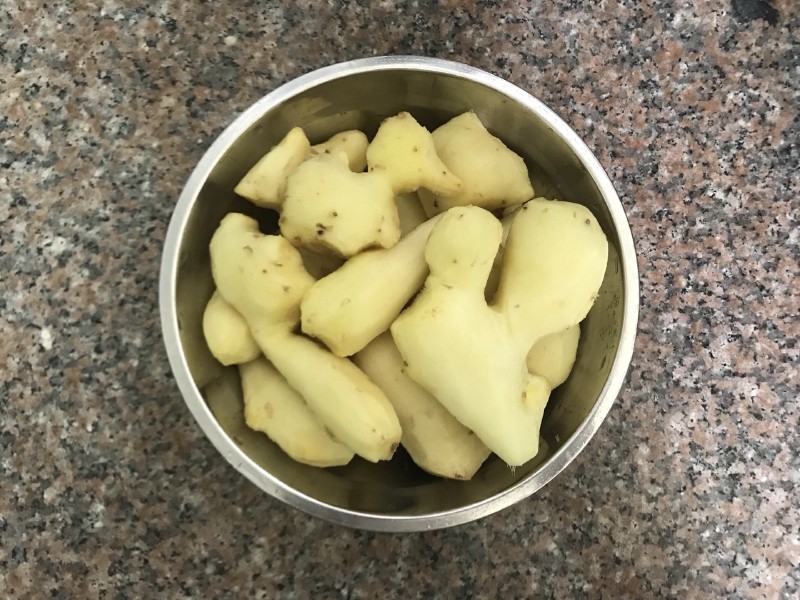 月子食谱 驱寒暖胃 猪脚姜醋