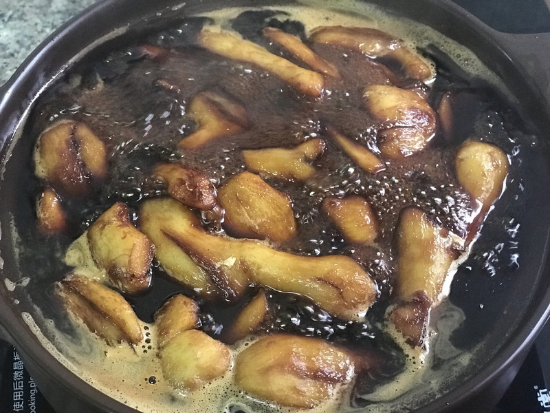 月子食谱 驱寒暖胃 猪脚姜醋