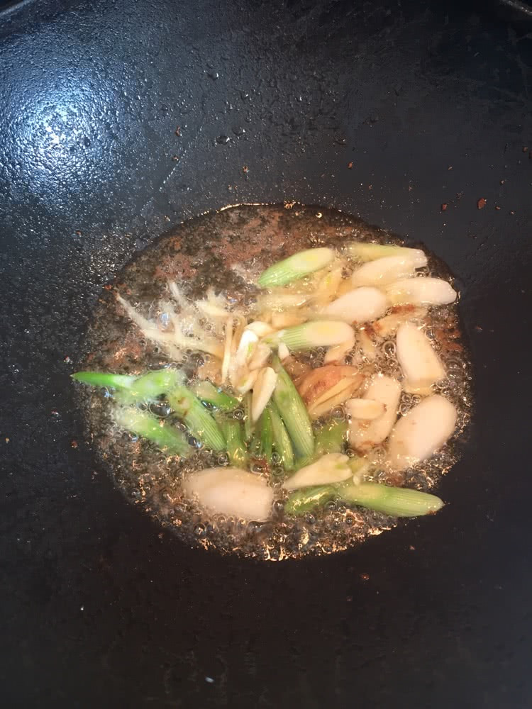 酸萝卜炒猪肚（肚尖）-让猪肚爽脆的秘诀