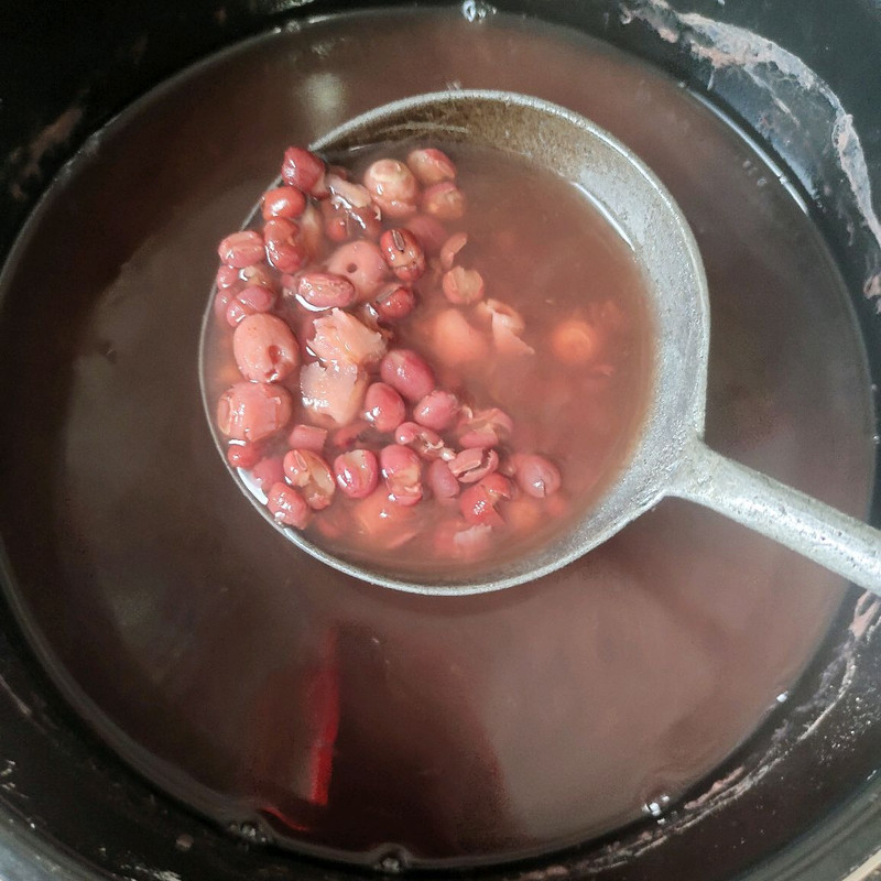 红豆牛奶莲子粥