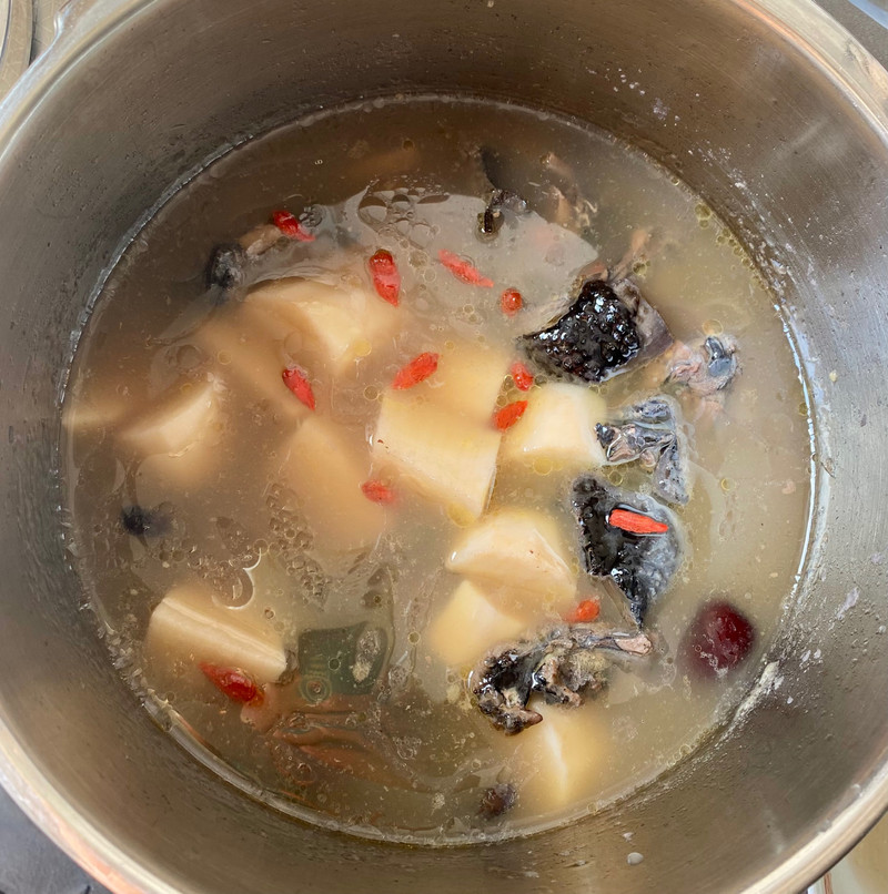 黑豆乌鸡汤 黑豆乌鸡汤