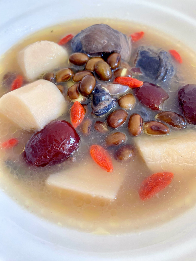 黑豆乌鸡汤 黑豆乌鸡汤