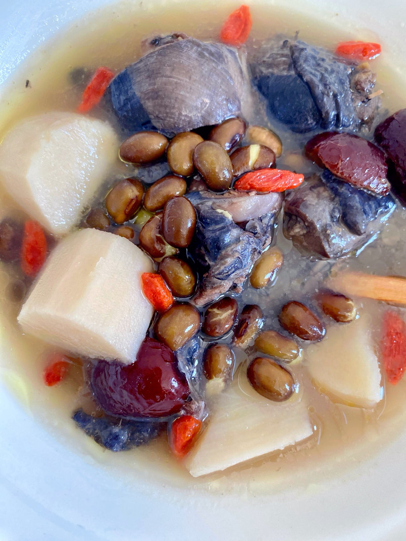 黑豆乌鸡汤 黑豆乌鸡汤