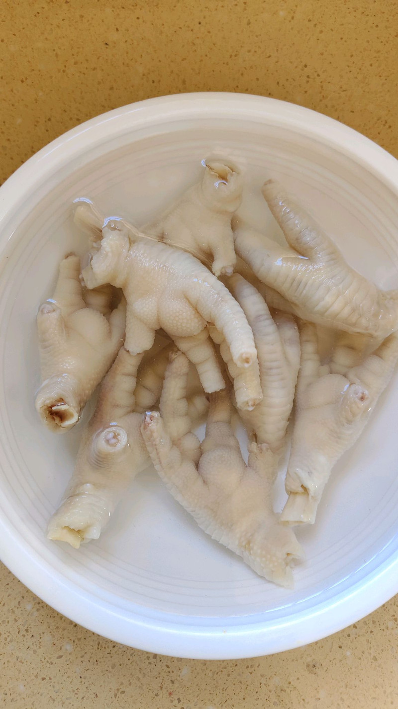 蒜香卤鸡爪