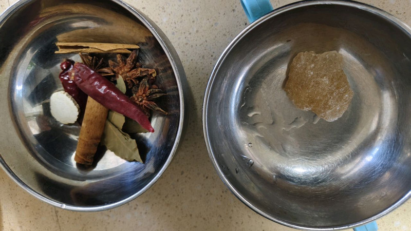 蒜香卤鸡爪