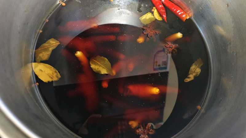 蒜香卤鸡爪