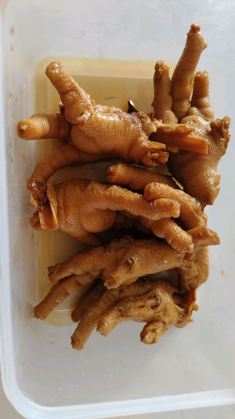 蒜香卤鸡爪