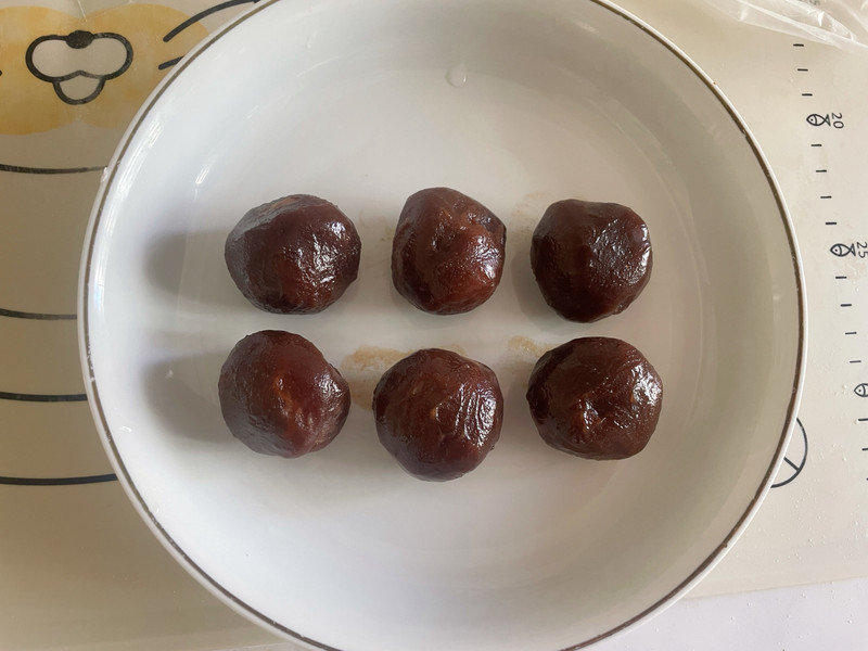 豆沙抹茶冰皮月饼