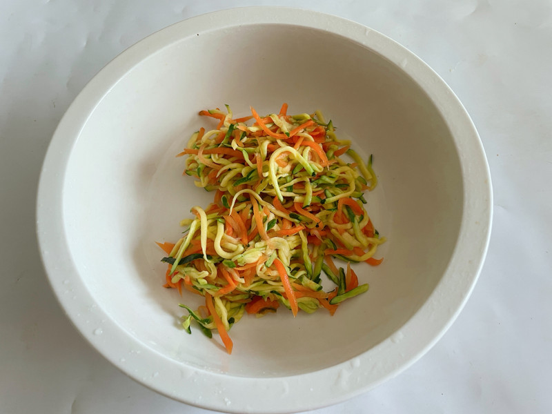 蔬菜鲜虾饼