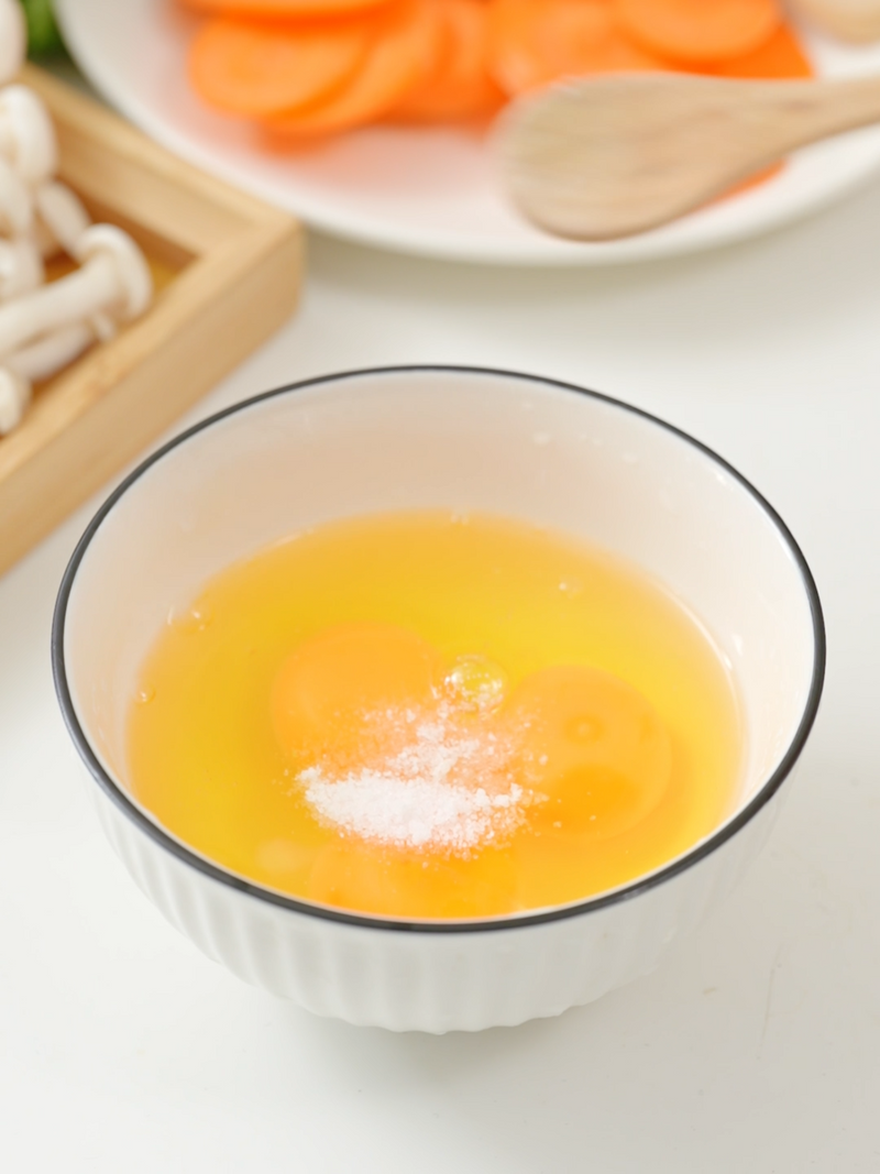 海鲜菇炒蛋