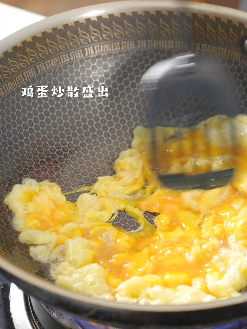 海鲜菇炒蛋