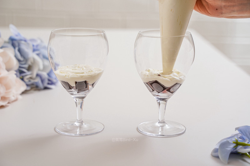 三重奏冰淇淋杯