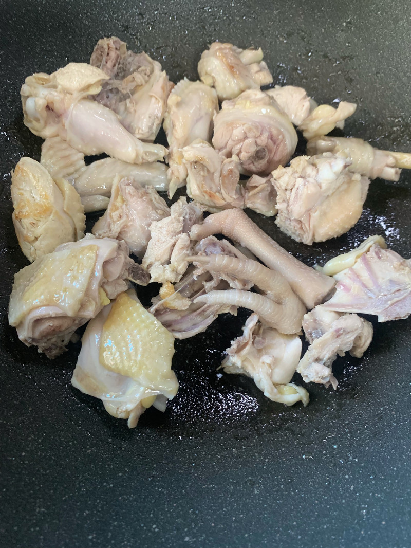 土豆板栗焖鸡