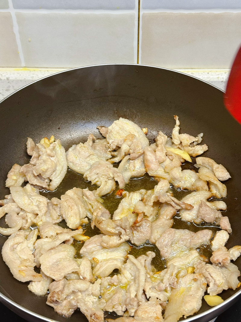 干锅五花茶树菇