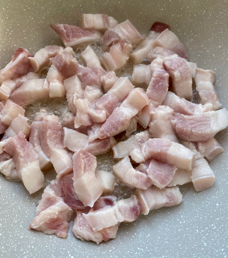 鹌鹑蛋红烧肉