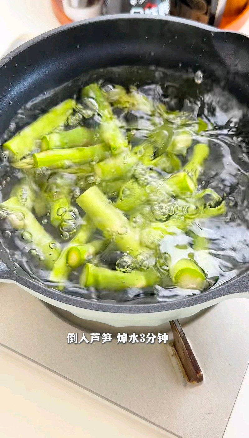蒜香芦笋牛肉