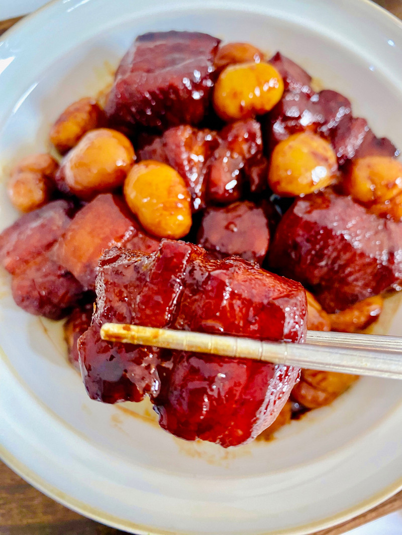 板栗红烧肉