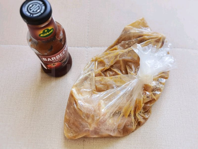 烟熏风味烤猪肋排