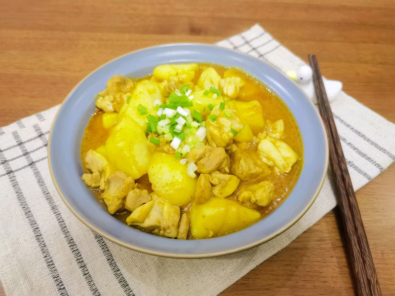 咖喱炒鸡块