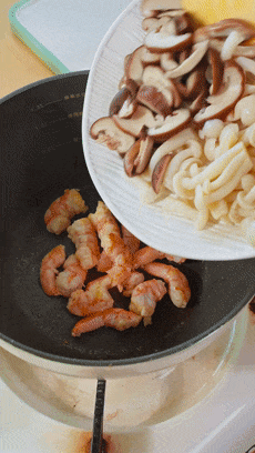 【宝宝辅食】三鲜菌菇豆腐汤