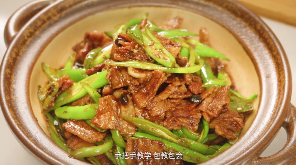 辣椒炒肉最强下饭菜！