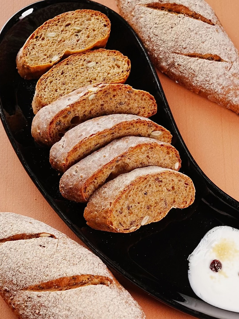 纯素膳食料理面包