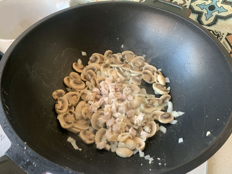 家庭版奶油蘑菇汤