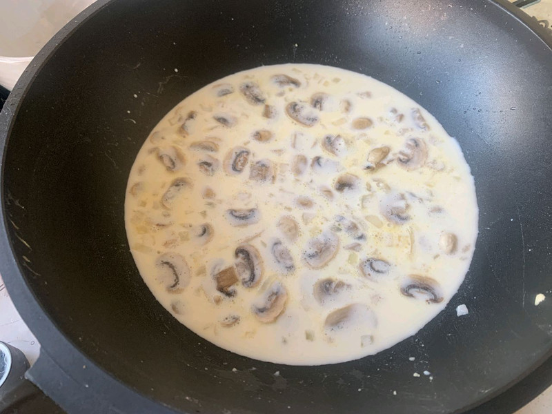 家庭版奶油蘑菇汤