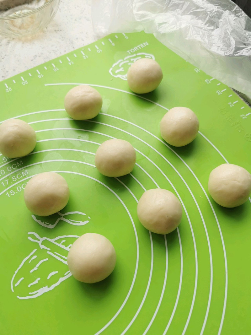 超级简单好吃的蛋黄酥