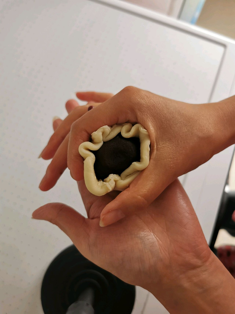 超级简单好吃的蛋黄酥