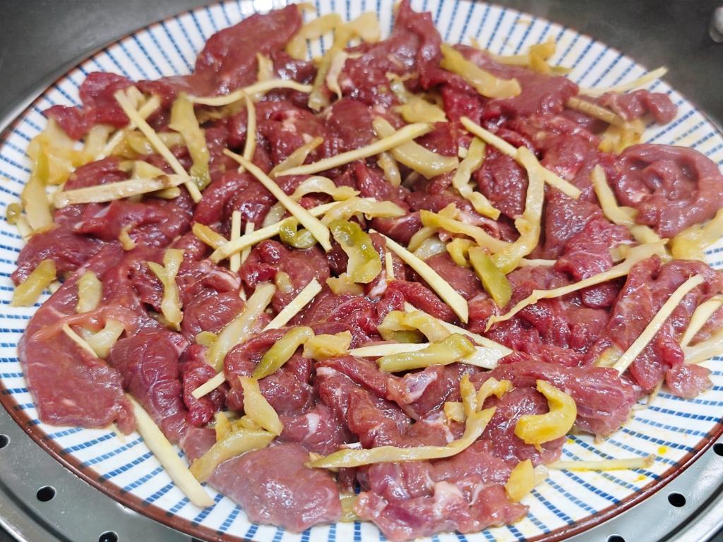 快手菜-榨菜蒸牛肉 快手菜-榨菜蒸牛肉